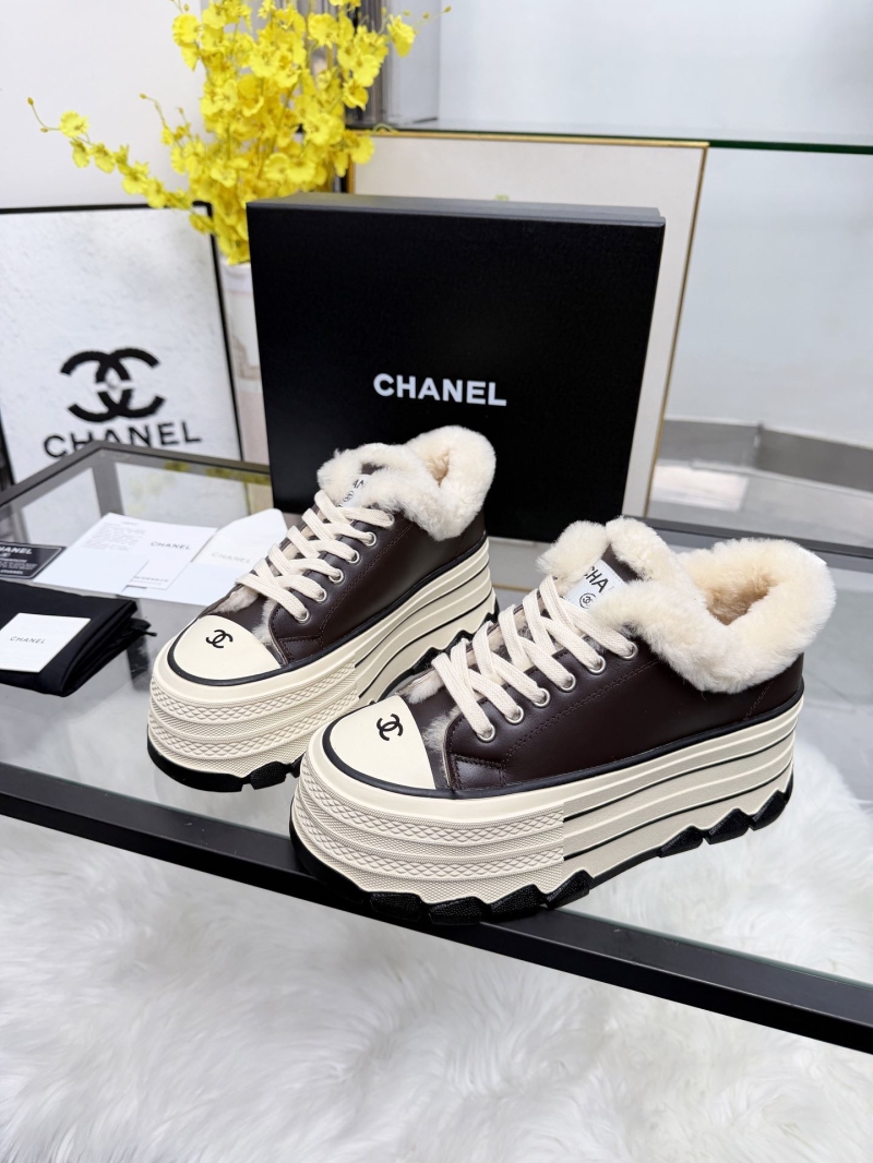 Ch**el sport shoes